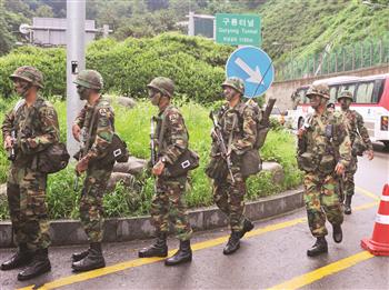 สาธารณรัฐประชาธิปไตยประชาชนเกาหลีกล่าวหาสหรัฐและสาธารณรัฐเกาหลีว่า ทำให้สถานการณ์บนคาบสมุทรเกาหลีทวีความตึงเครียดมากขึ้น