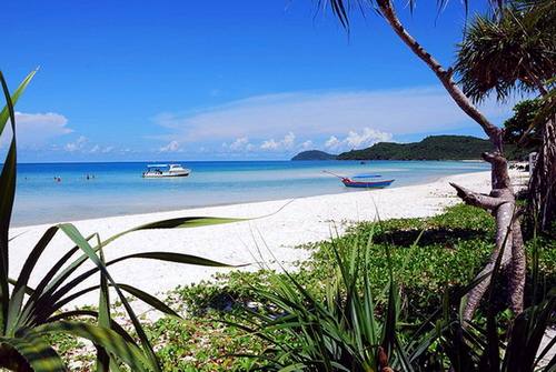 เกาะ Quan Lạn ในอ่าว Bái Tử Long