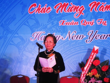 พบปะสังสรรค์ตัวแทนองค์การและประชาคมระหว่างประเทศในโอกาสเทศกาลตรุษเต๊ตปีมะเส็ง 2013