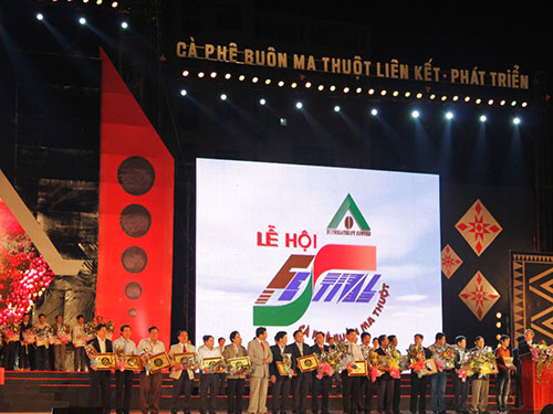 ปิดเทศกาลกาแฟ Buôn Ma Thuột ครั้งที่ 4 ปี 2013