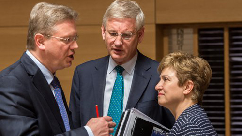 การยกเลิกคำสั่งควํ่าบาตรด้านอาวุธให้แก่ฝ่ายต่อต้านในซีเรียเป็นสิ่งที่ขัดกับฎหมายสากล