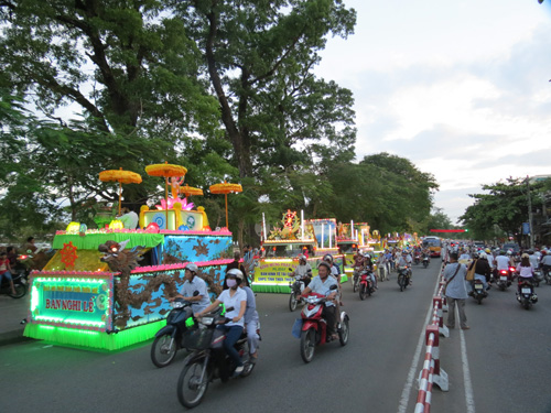 กิจกรรมต่างๆในโอกาสงานวันวิสาขบูชา ๒๐๑๓