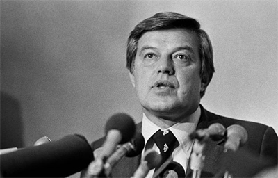 NSA เคยสอดแนมบุคคลที่มีชื่อเสียงที่ประท้วงสงครามเวียดนาม