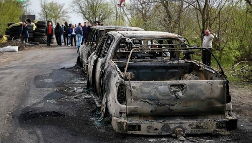 กลุ่มผู้ชุมนุมประท้วงรัฐบาลในประเทศยูเครนขอความช่วยเหลือจากรัสเซีย