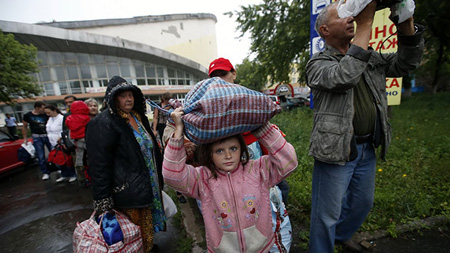 ชาวยูเครนกว่า 5 แสนคนอพยพออกจากเขตที่เกิดการปะทะ