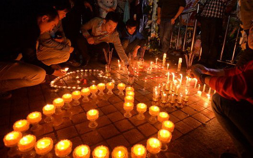 จีนมีคำพิพากษาตัดสินประหารชีวิตผู้ก่อเหตุก่อการร้ายที่สถานีรถไฟคุนหมิง  3 คน