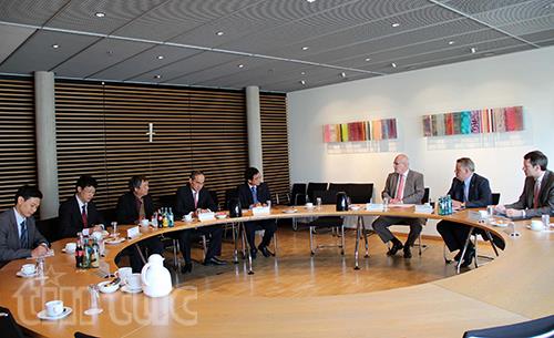 ส่งเสริมความสัมพันธ์หุ้นส่วนยุทธศาสตร์ระหว่างเวียดนามกับเยอรมนีให้พัฒนาเข้าสู่ส่วนลึก