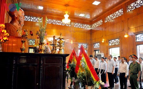 กิจกรรมตอบแทนบุญคุณตามท้องถิ่นต่างๆ