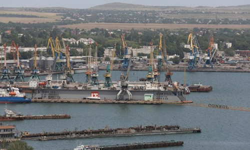 สหรัฐเพิ่มมาตรการควํ่าบาตรต่อรัสเซียและยูเครน