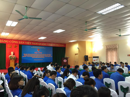 เยาวชนแสดงความคิดเห็นต่อเอกสารของสมัชชาพรรคเกี่ยวกับวิทธยาศาสตร์และเทคโนโลยี