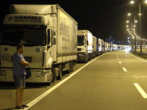 โครเอเชียและเซอร์เบียลดความตึงเครียดตามแนวชายแดนเนื่องจากปัญหาผู้อพยพ