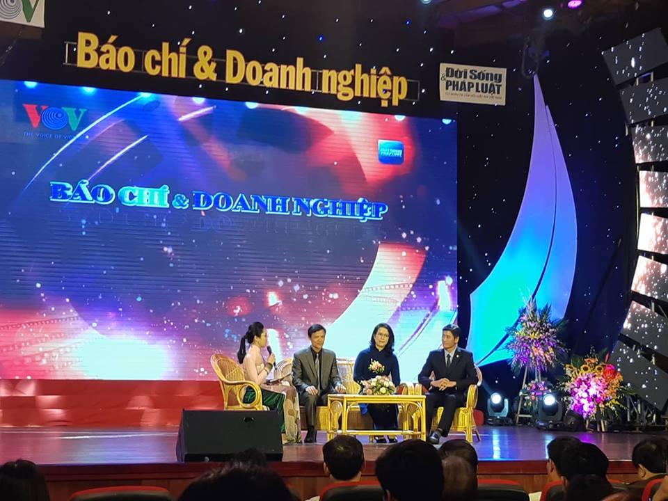 รำลึกครบรอบ 93ปีวันหนังสือพิมพ์ปฏิวัติเวียดนาม - รับทราบและสดุดีส่วนร่วมของสื่อมวลชน