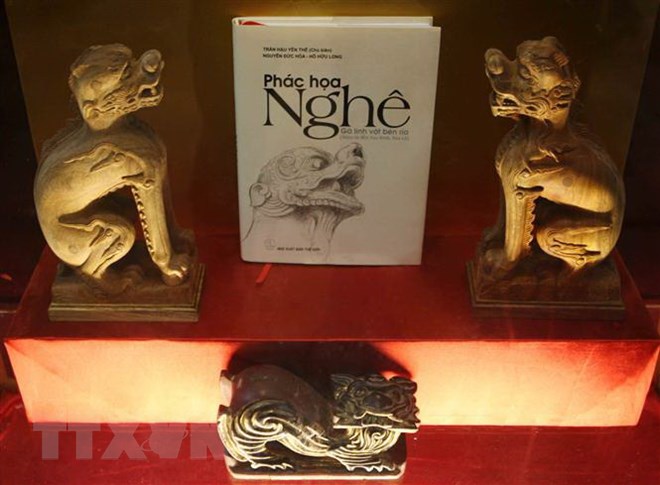 งานนิทรรศ “ข้อมูลสัตว์ศักดิ์สิทธิ์เงเวียดนาม” ณ เขตโบราณสถานวันเมี๊ยว ก๊วกตื๋อย้าม