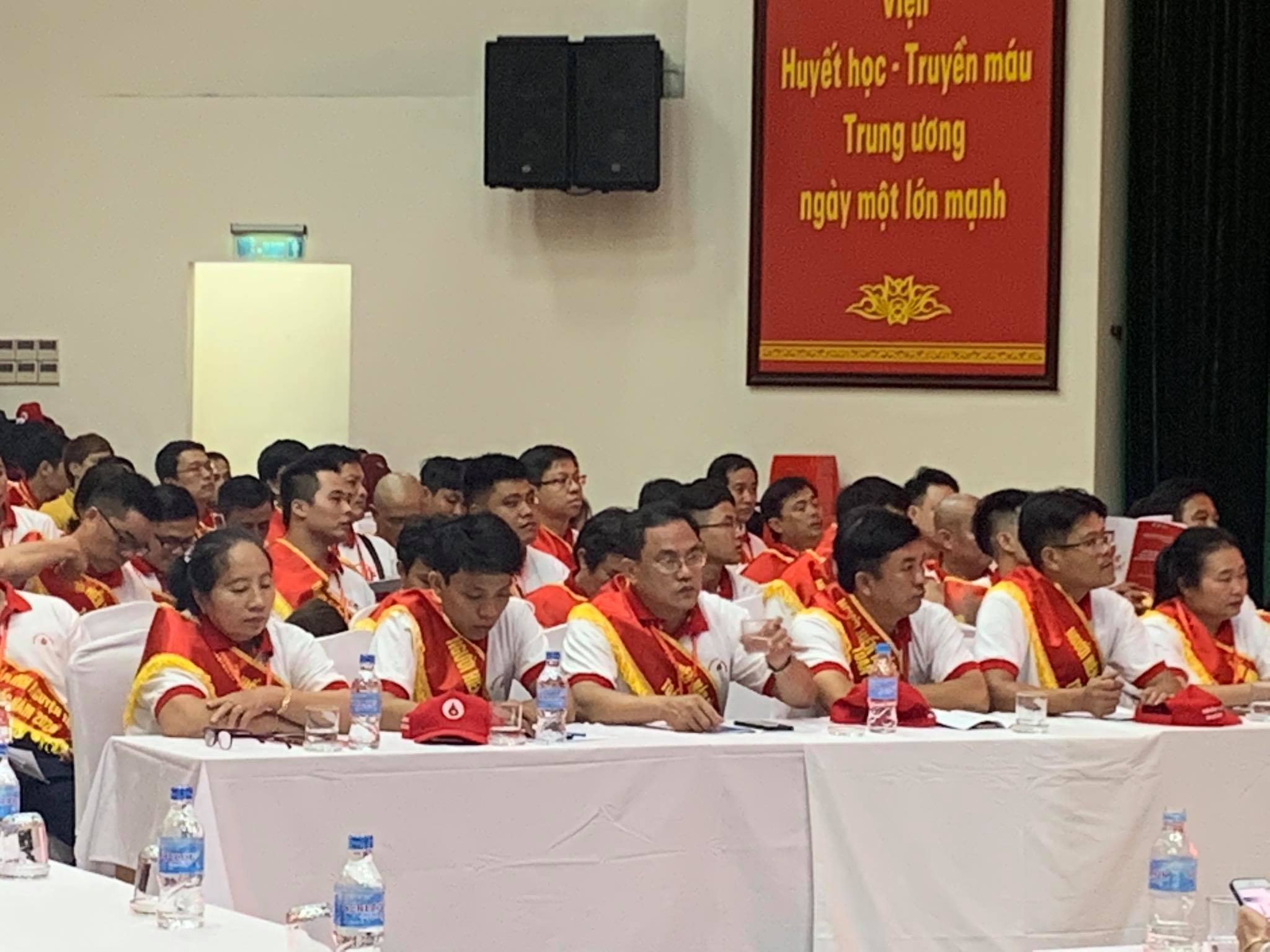 กิจกรรมสดุดีผู้บริจาคโลหิตดีเด่น 100 คนในทั่วประเทศ