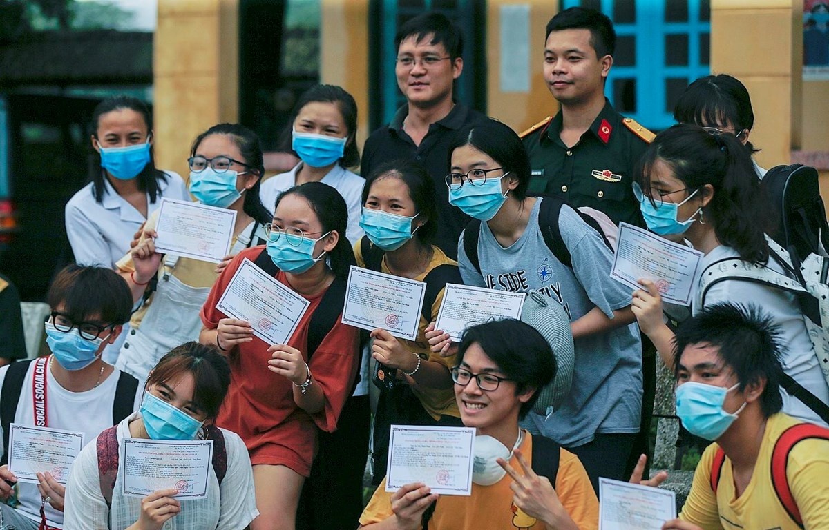 สถานีโทรทัศน์ NHK ของญี่ปุ่นชื่นชมรัฐบาลเวียดนามที่รักษาความปลอดภัยให้แก่ประชาชนในช่วงการแพร่ระบาดของโรคโควิด-19