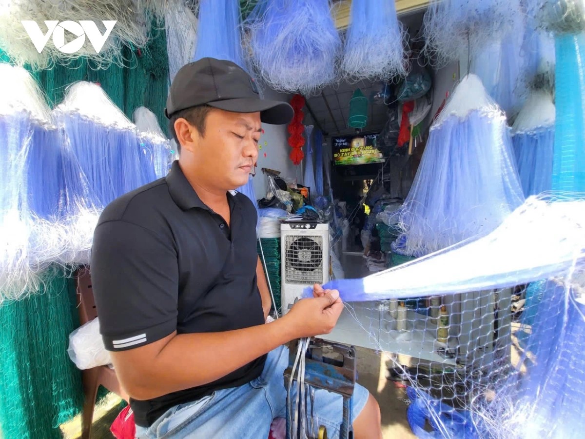 หมู่บ้านทำอวนเทิมเริมในฤดูน้ำขึ้น