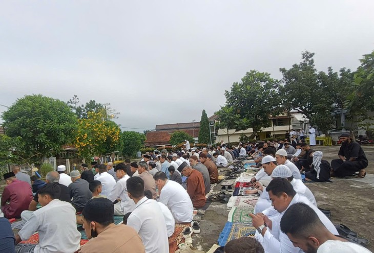 อีดิลฟิฏร์ – เทศกาลสำคัญของชาวมุสลิมในอินโดนีเซียและเวียดนาม