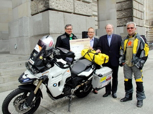 Diputados alemanes financian un proyecto humanitario en Vietnam