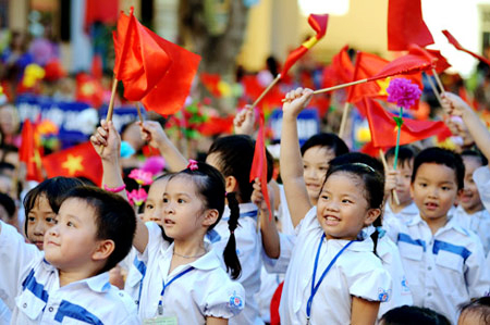 Presidente vietnamita llama a la renovación educacional en nuevo curso escolar