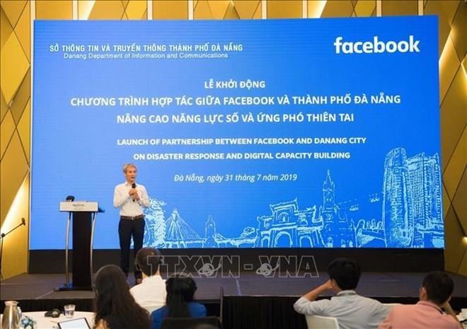 Ciudad de Da Nang coopera con Facebook en enfrentamiento a desastres naturales