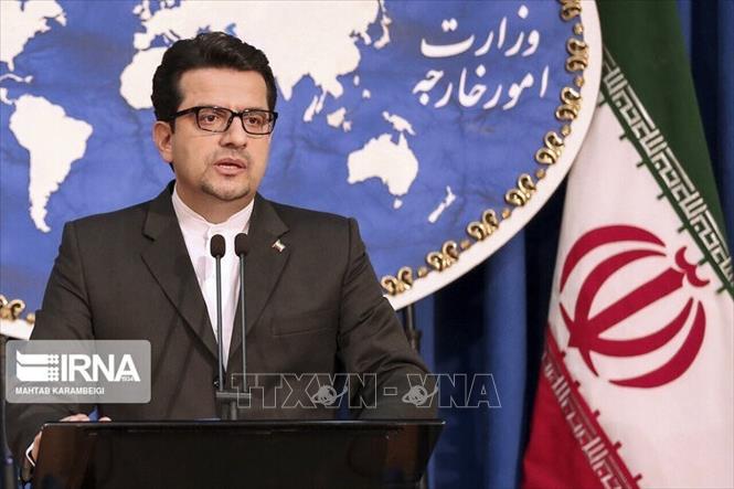 Irán reconoce haber negociado con talibanes