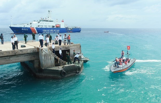 Vietnam y China afianzan cooperación en zonas marítimas