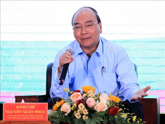 Premier vietnamita dialoga con agricultores nacionales