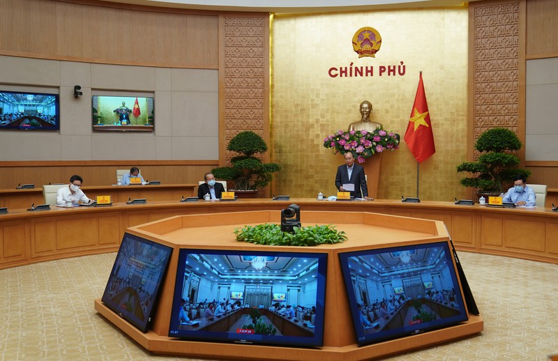 Gobierno vietnamita aborda medidas para el desarrollo y contra el Covid-19