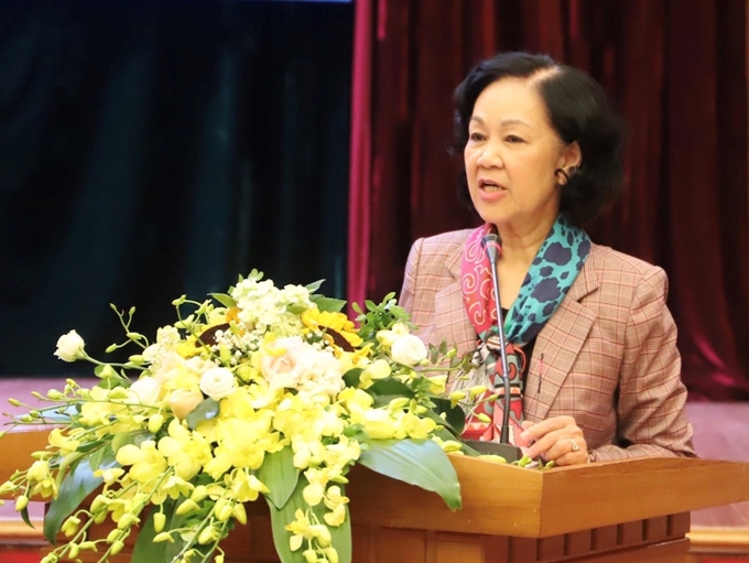 Empleadas del sector científico aportan a la mejora de documentos del XIII Congreso Nacional del Partido Comunista