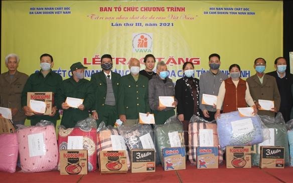 Garantizan un feliz Año Nuevo Lunar 2021 para los niños en situación difícil