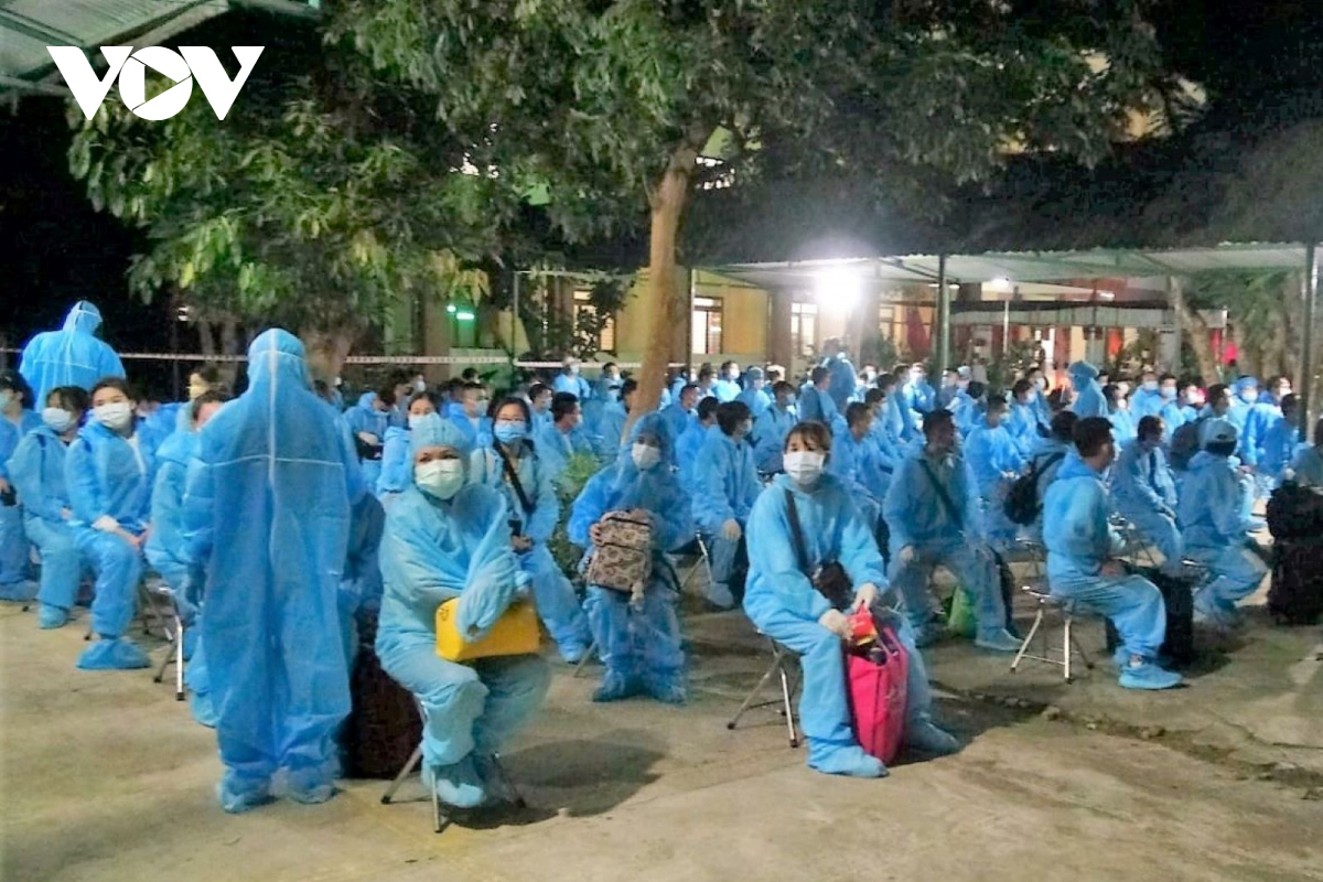 Vietnam ajusta el control de las personas que ingresan al país frente al covid-19, mientras continúa la operación “Nadie queda atrás”