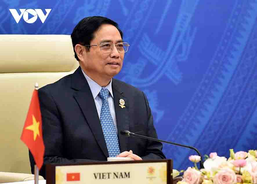 El primer ministro Pham Minh Chinh asiste a las Cumbres de la ASEAN