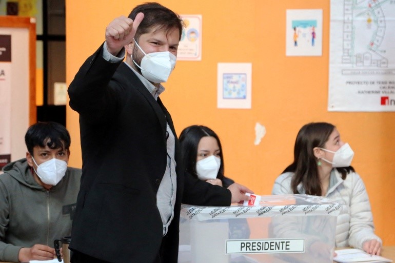 El candidato de izquierda Gabriel Boric gana las elecciones presidenciales de Chile