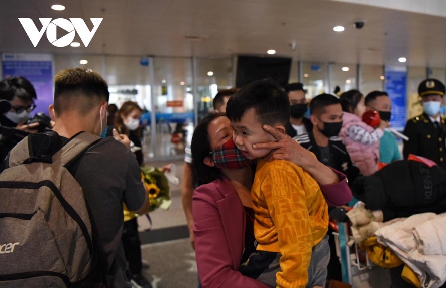 Vietnam reafirma la prioridad de la protección de compatriotas afectados por el conflicto en Ucrania