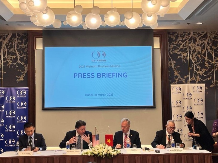 Un número creciente de empresas estadounidenses interesadas en Vietnam