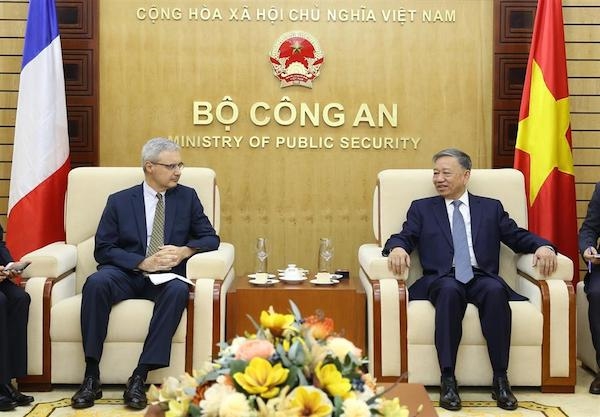 Vietnam califica a Francia como socio prioritario y fiable