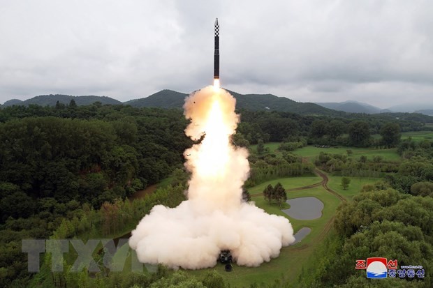 Pyongyang disparó dos nuevos misiles balísticos al Mar de Japón