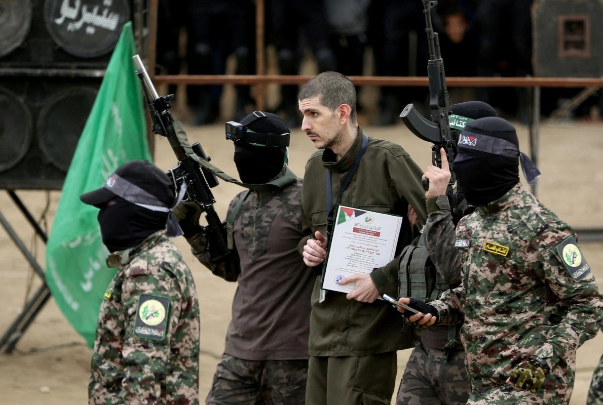 Israel y Hamás llevan a cabo el sexto intercambio de rehenes y prisioneros