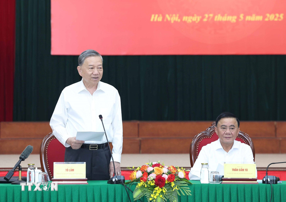 El barco de la revolución vietnamita entra en fase de aceleración y despegue, afirma Secretario General del PCV