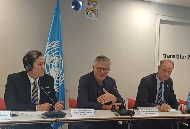 El Secretario General Adjunto de la ONU valora las contribuciones de Vietnam al mantenimiento de la paz