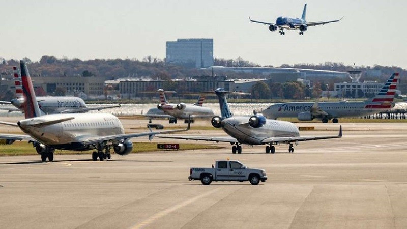 Estados Unidos alerta sobre riesgos de sobrevolar Venezuela