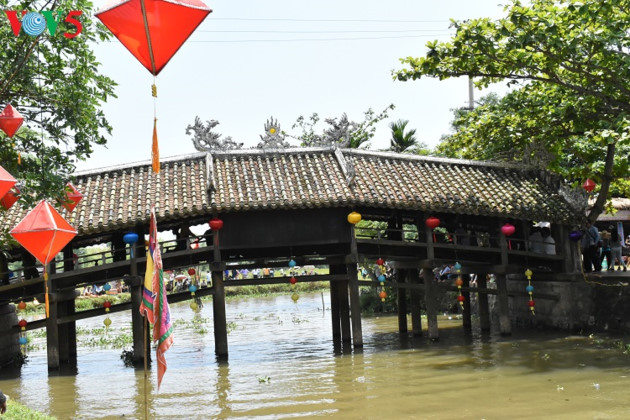 Le pont couvert de Thanh Toàn