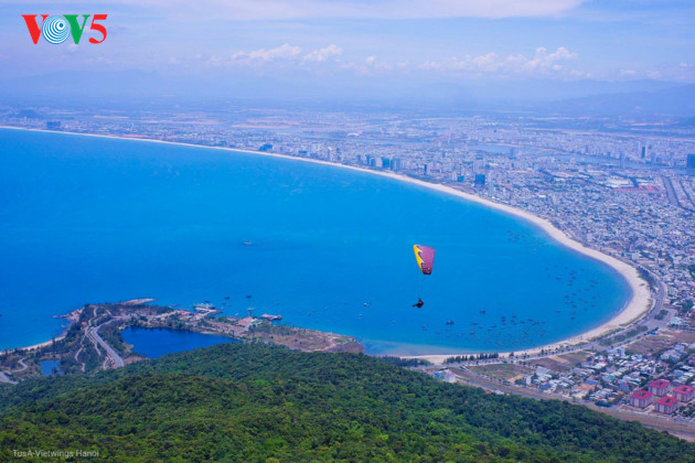Découvrir Dà Nang en parachute