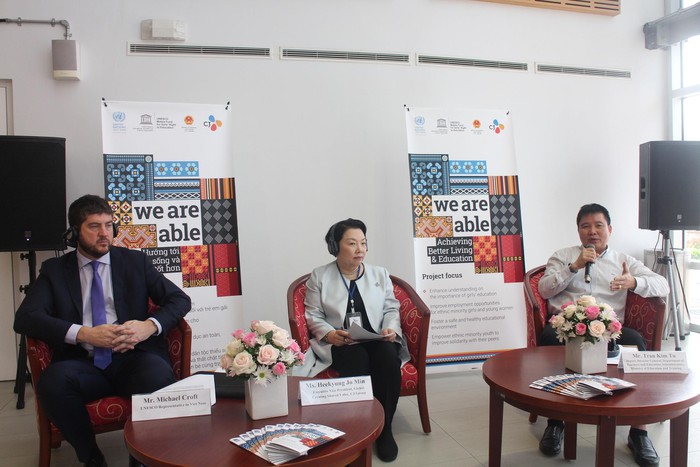 Lanzan proyecto por una mejor vida escolar de los menores étnicos