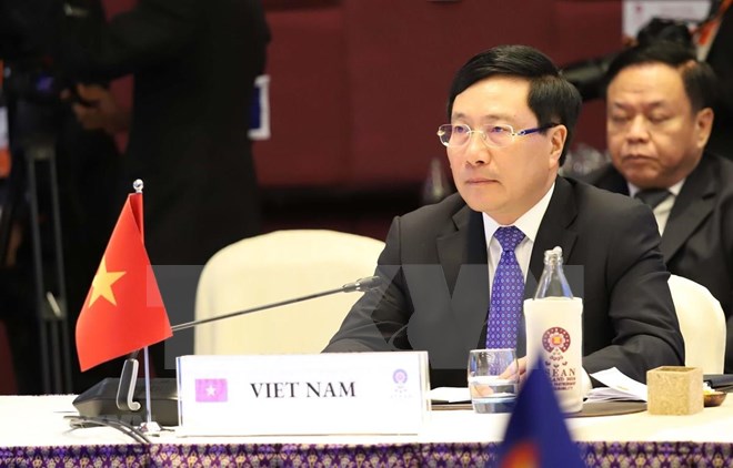 Vietnam promete trabajar para ampliar los lazos entre la Asean y sus socios
