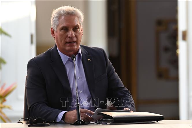 Miguel Díaz-Canel elegido como presidente de la República de Cuba