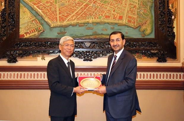 Ciudad Ho Chi Minh consolida relaciones con los EAU