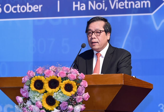 Celebran el Simposio de Banca y Finanzas de Vietnam