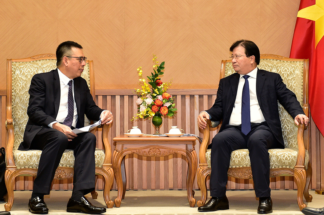 Viceprimer ministro de Vietnam recibe a director general del grupo tailandés