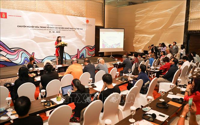 Debaten la organización profesional de eventos artísticos en Vietnam